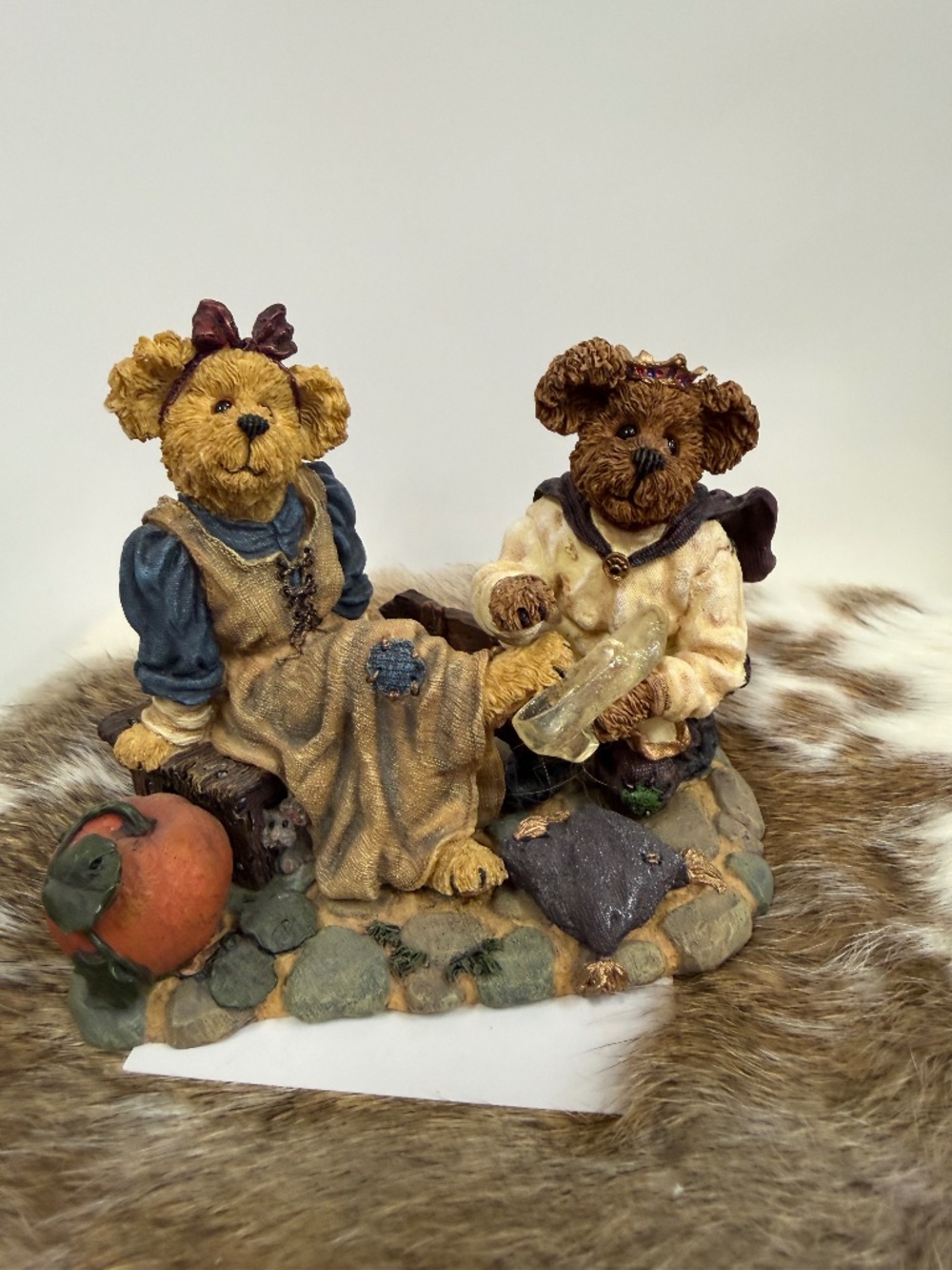 Boyds Bears Resin- Cindyrella- EJ640